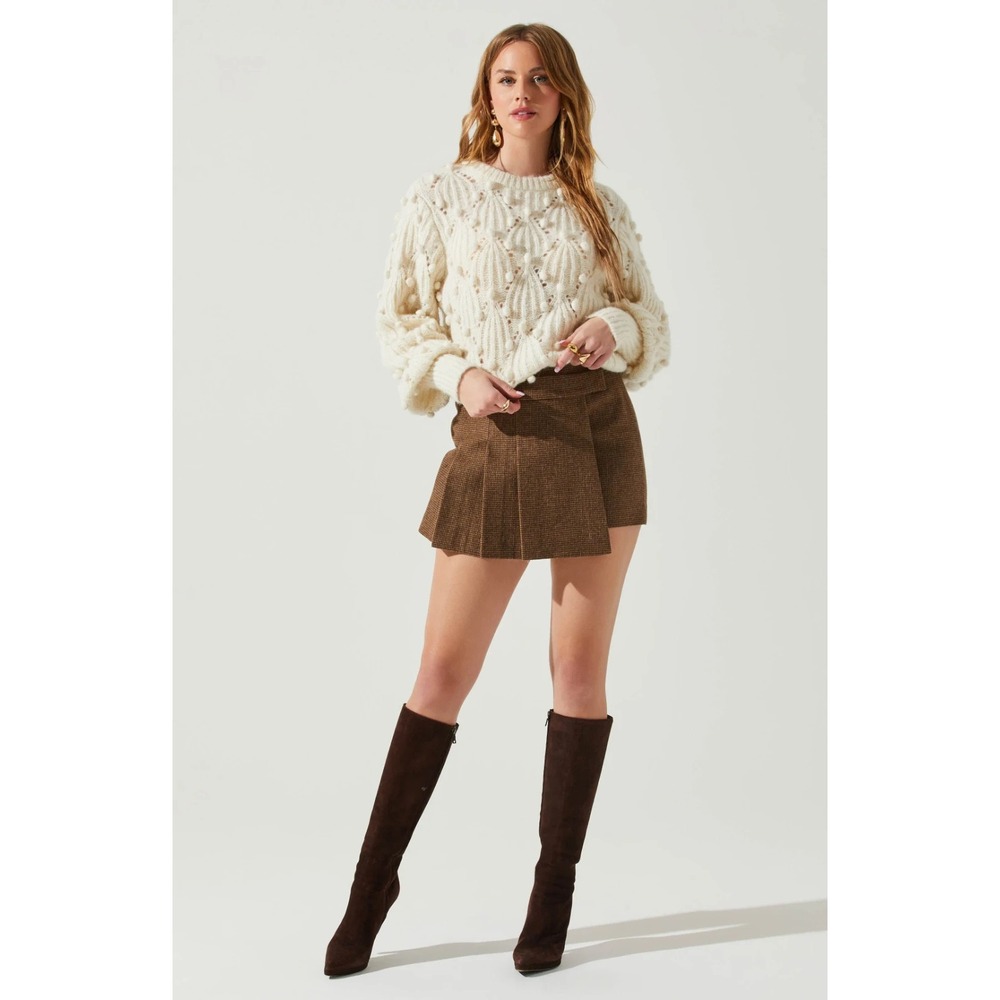 ASTR The Label Lexi Pom Pom Embellished Sweater Cream Large Womens Alpaca Blend